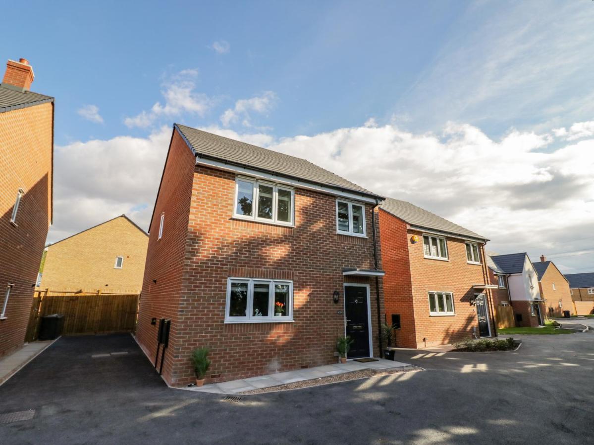 23 Moat House Close Coventry Eksteriør billede