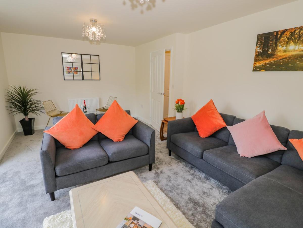 23 Moat House Close Coventry Eksteriør billede